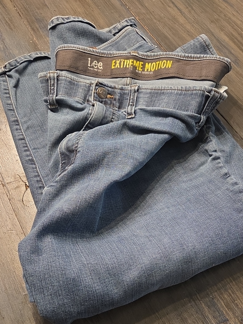 Lee Men's Light Blue Stretch Denim Jeans
